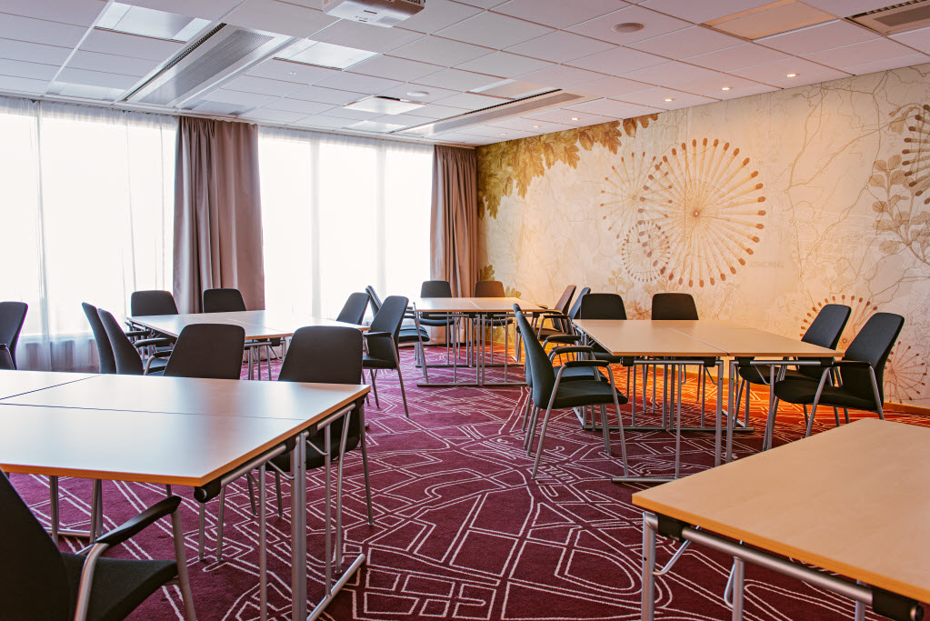 Urheberrecht: Jimmy Eriksson, Kocksgatan 17K, 116 24 Stockholm, 070-373 44 29, info@jimmyeriksson.se Scandic-Elmia-Interior-conference-meeting-room-Atl.jpg